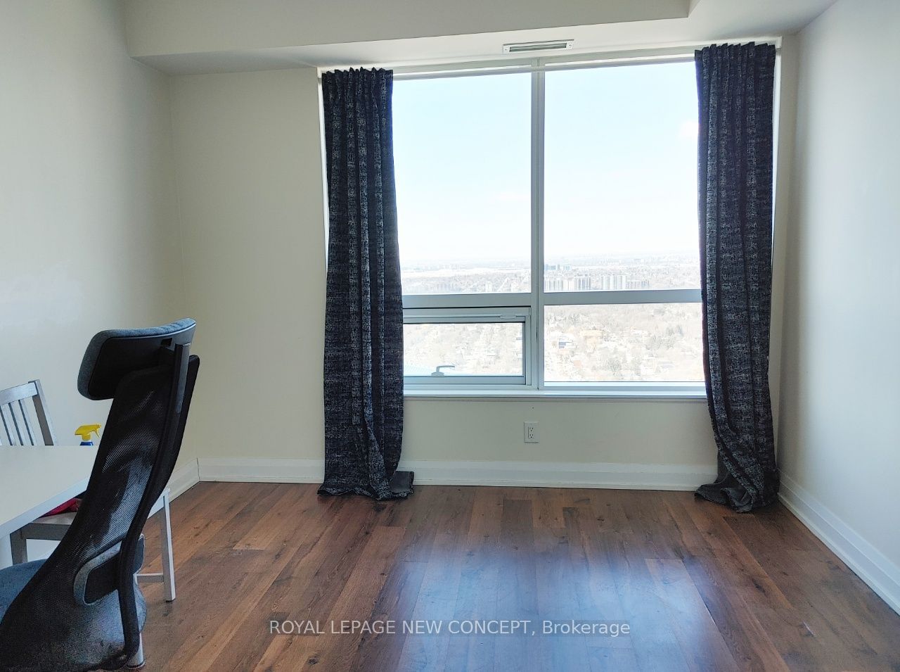 5 Sheppard Ave E, unit 4120 for sale