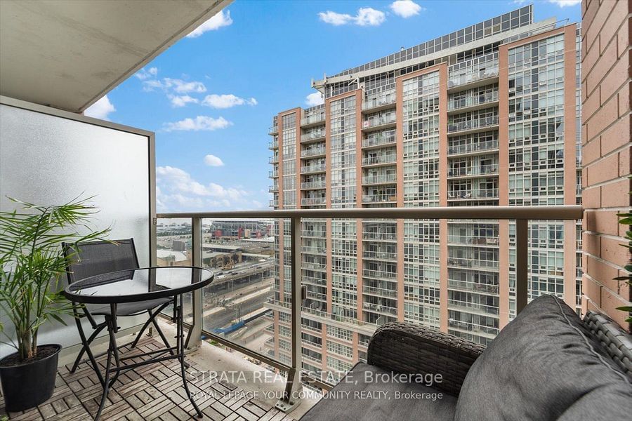 75 East Liberty St, unit 1710 for rent