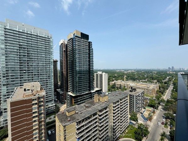 185 Roehampton Ave, unit 1904 for sale