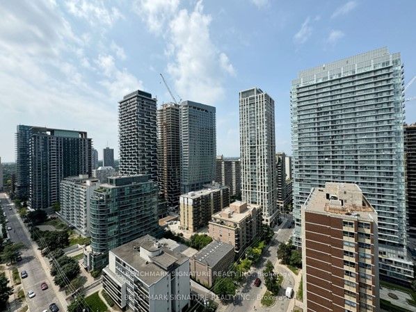 185 Roehampton Ave, unit 1904 for sale