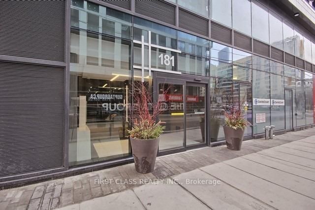 181 Dundas St E, unit 1712 for rent