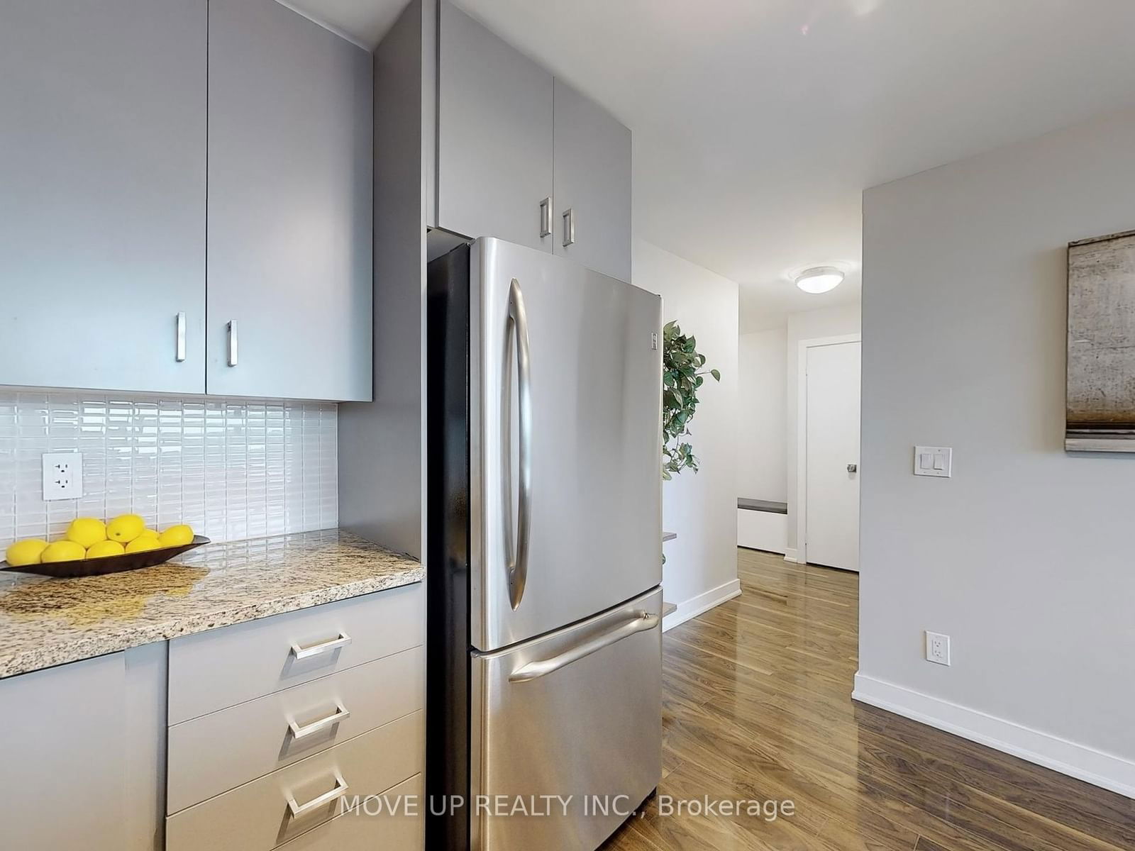 438 King St W, unit 1406 for sale