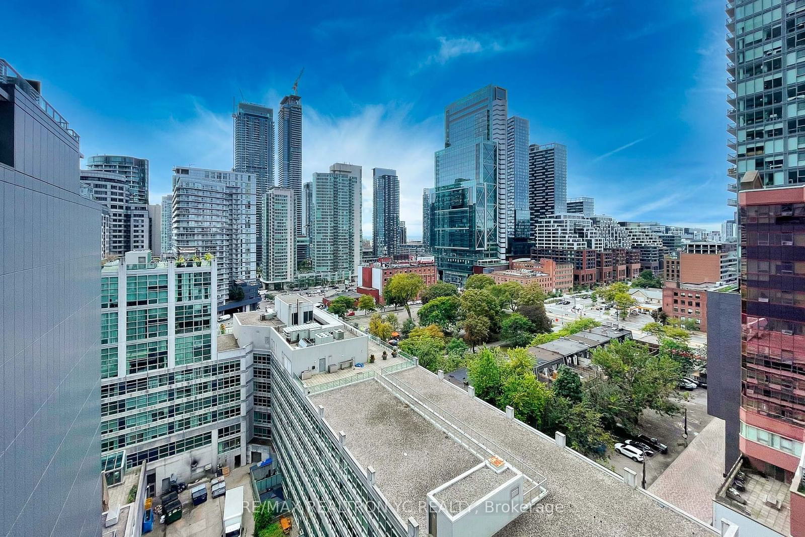 375 King St W, unit 1403 for sale