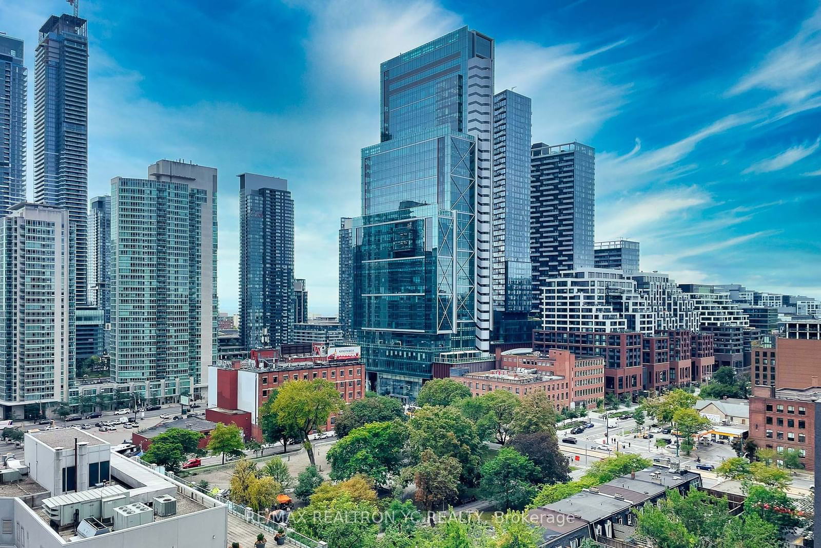 375 King St W, unit 1403 for sale