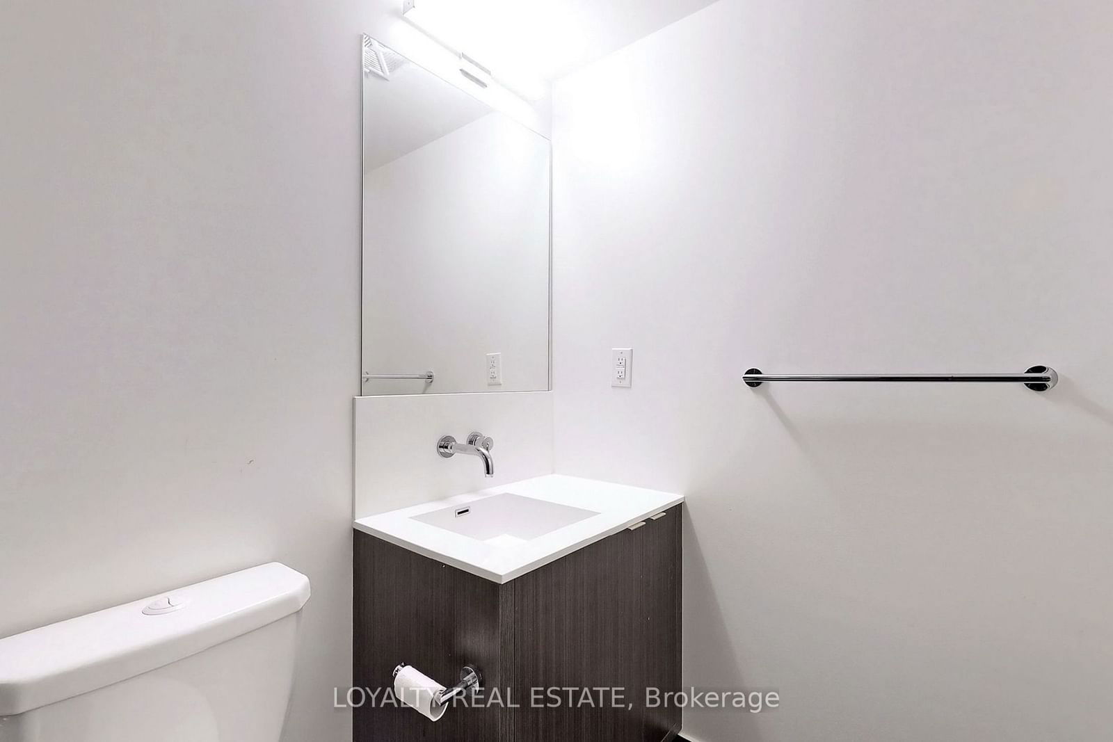 100 Harbour St, unit 5402 for rent