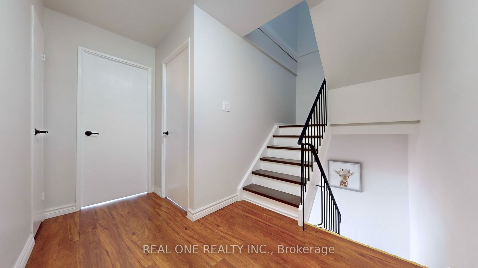 165 Cherokee Blvd, unit 299A for sale