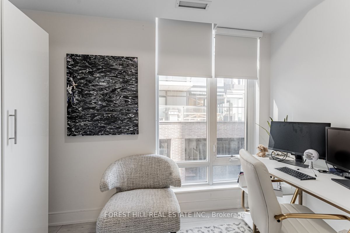 525 ADELAIDE St W, unit 806 for sale