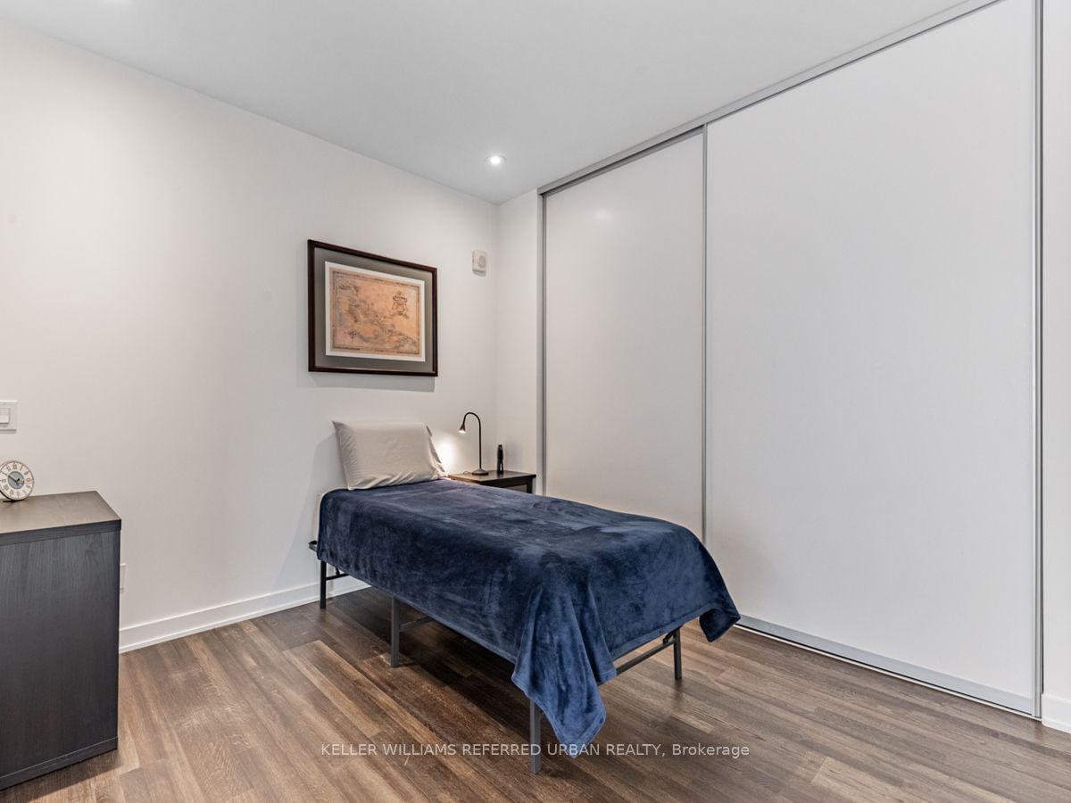 8 Dovercourt Rd, unit 201 for sale