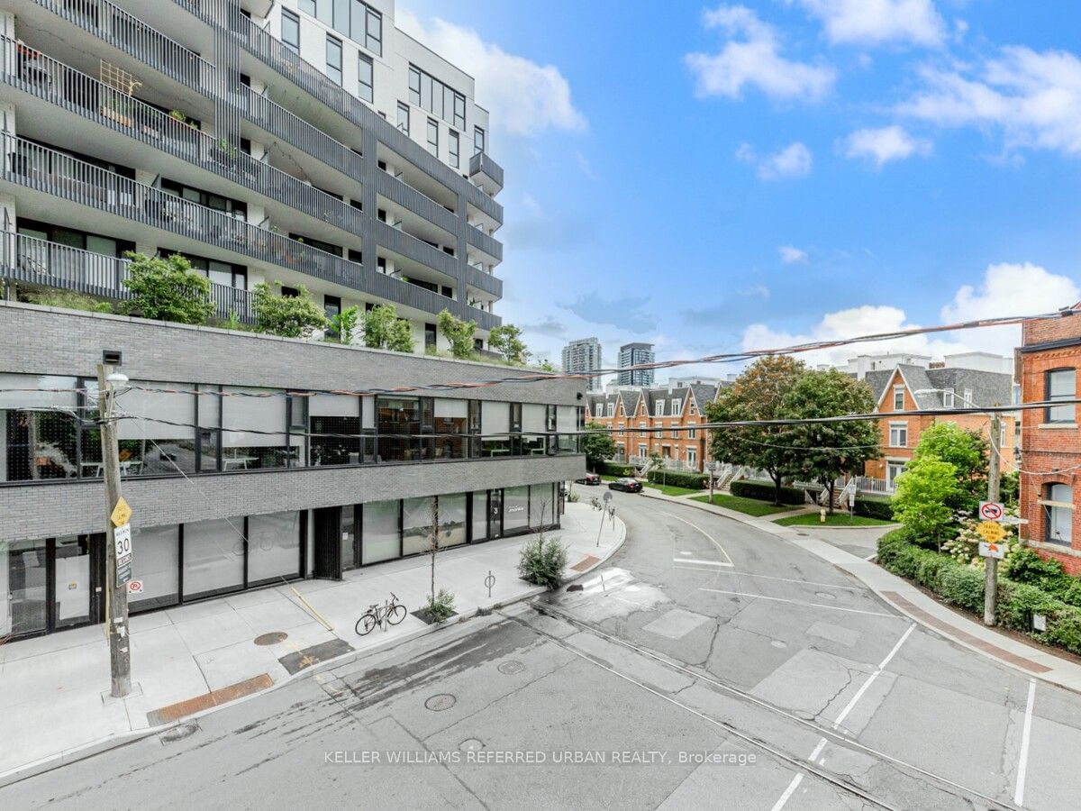 8 Dovercourt Rd, unit 201 for sale