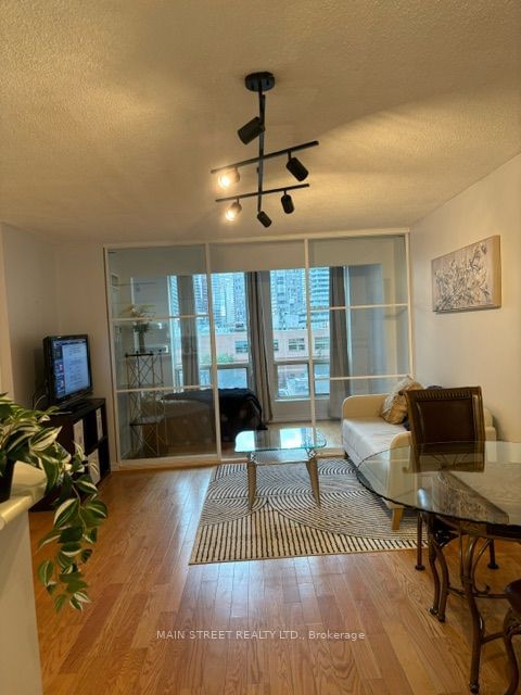 25 Grenville St, unit 601 for rent