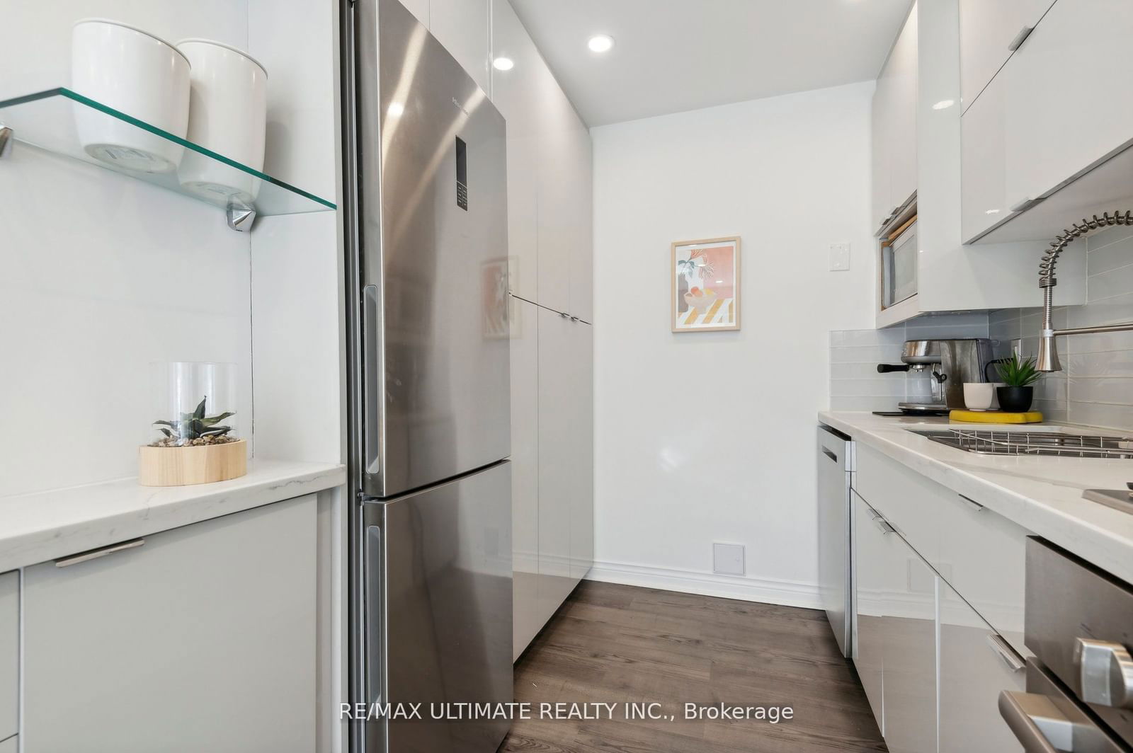 230 St. George St, unit 6 for sale