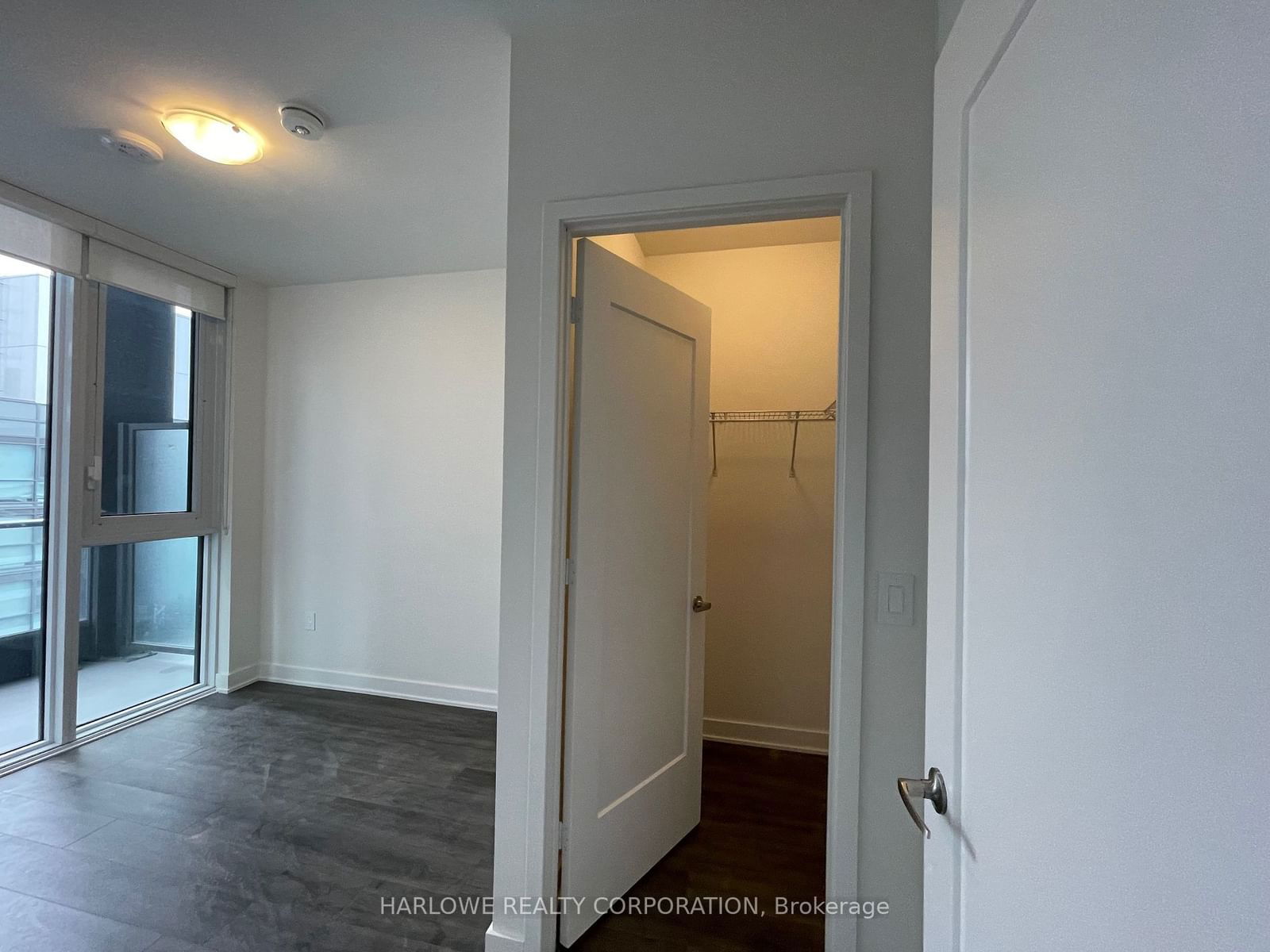 135 Lower Sherbourne St, unit 1939 W for rent