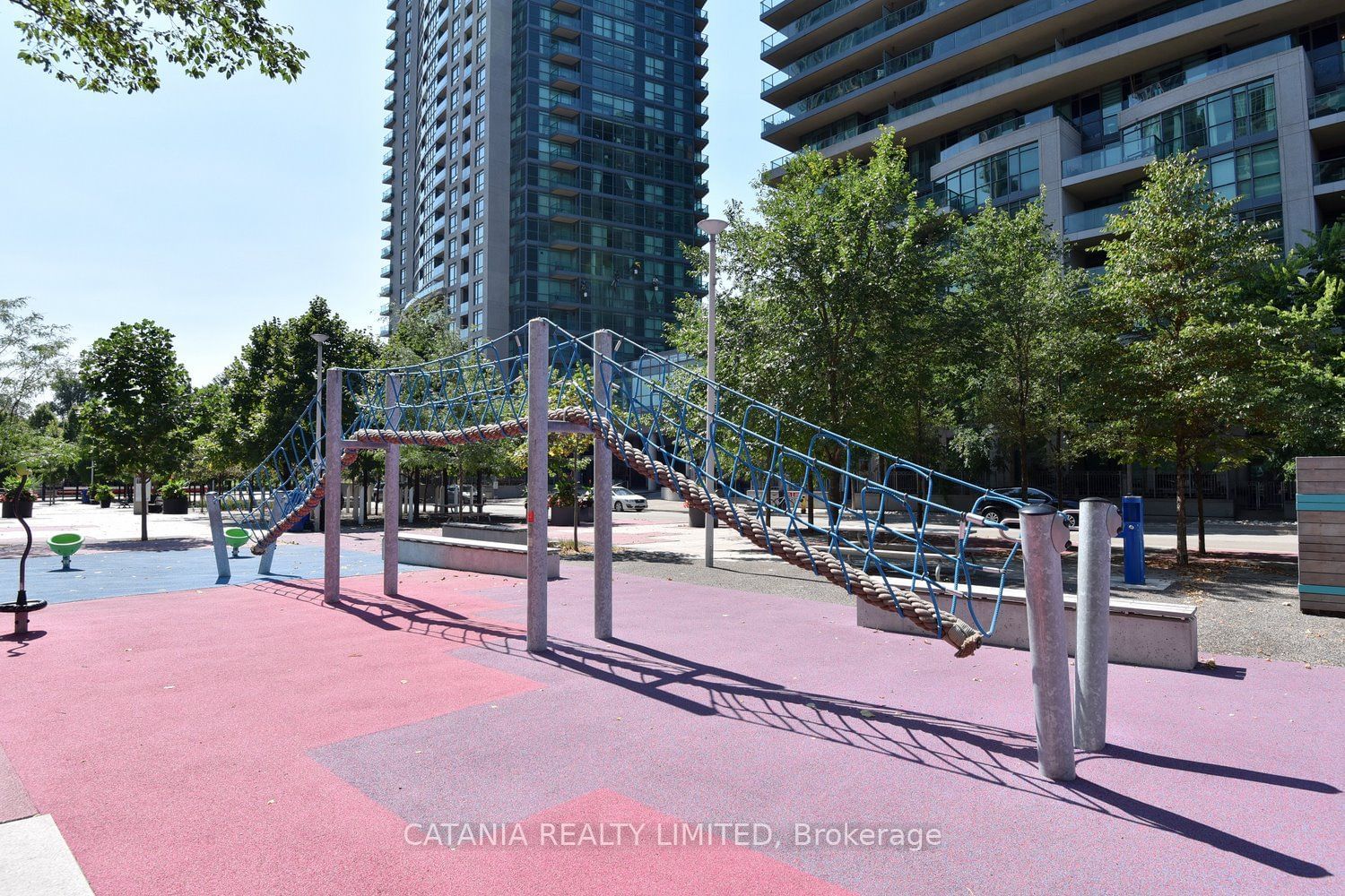 215 Fort York Blvd, unit 210 for sale