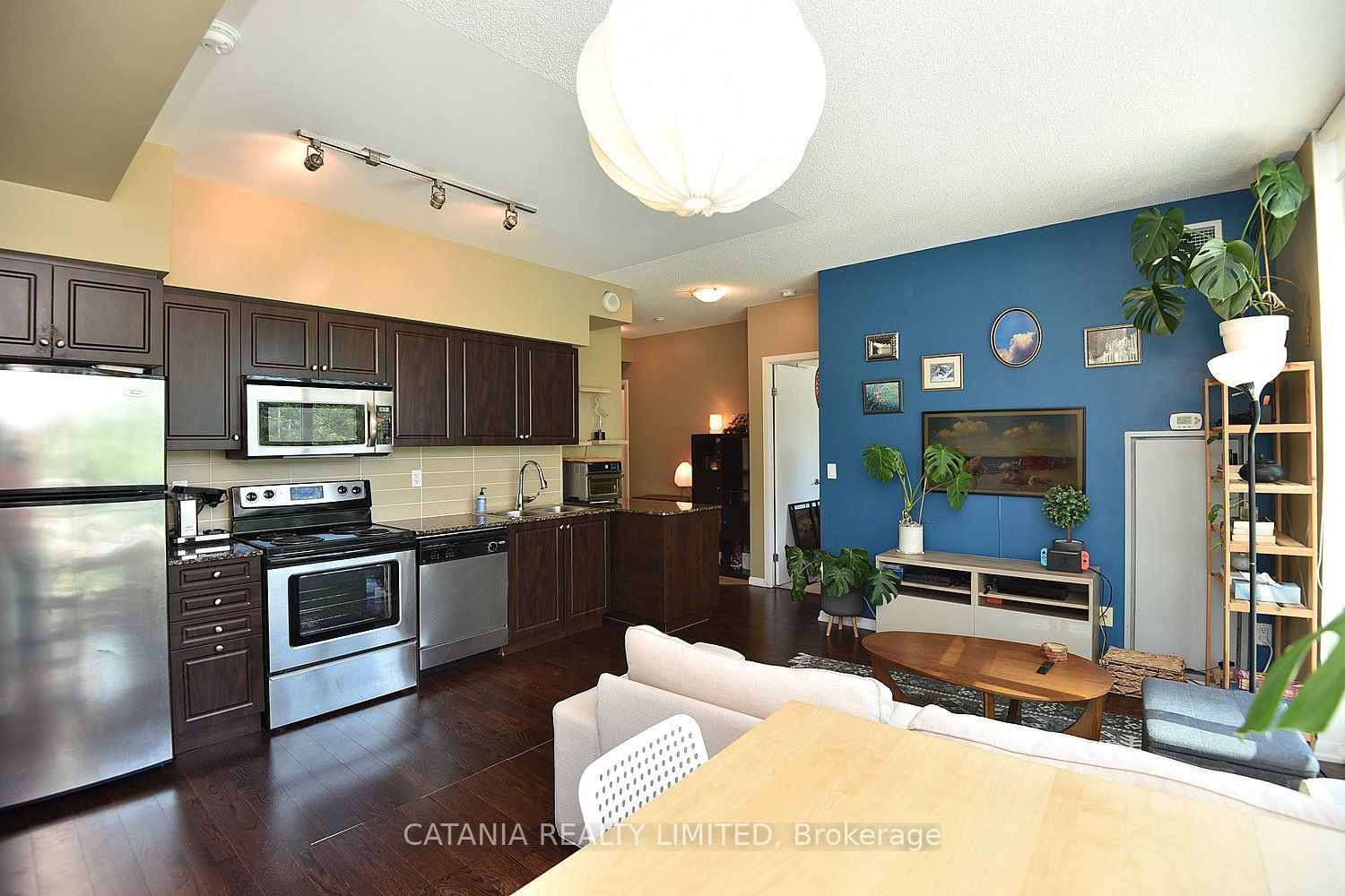 215 Fort York Blvd, unit 210 for sale