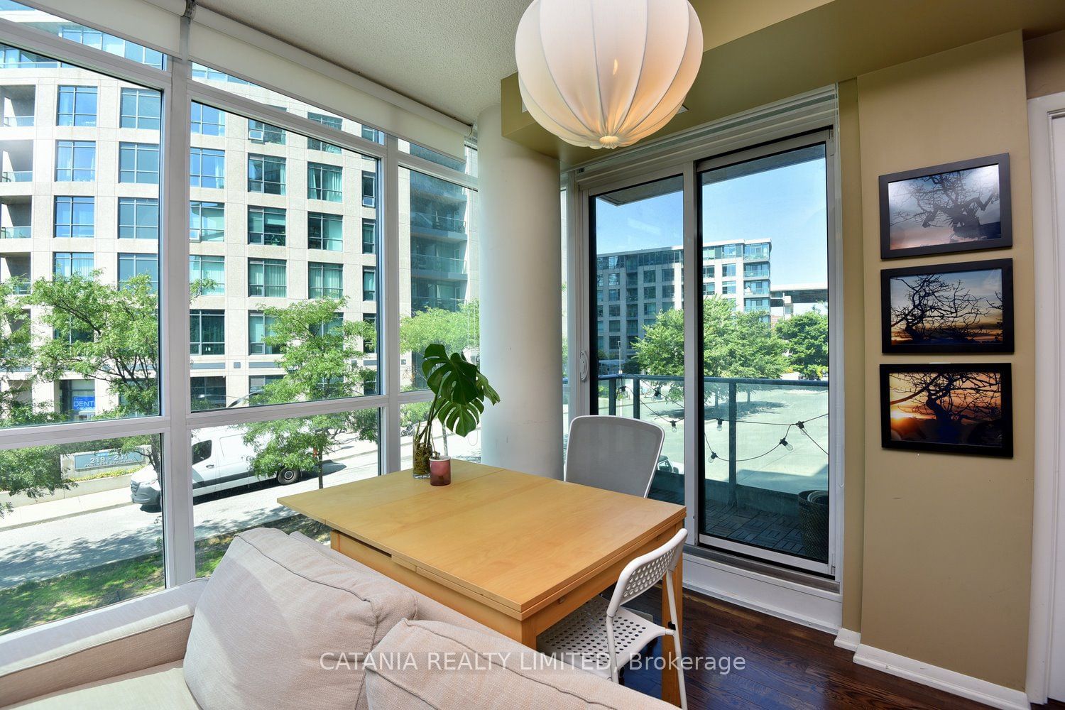 215 Fort York Blvd, unit 210 for sale