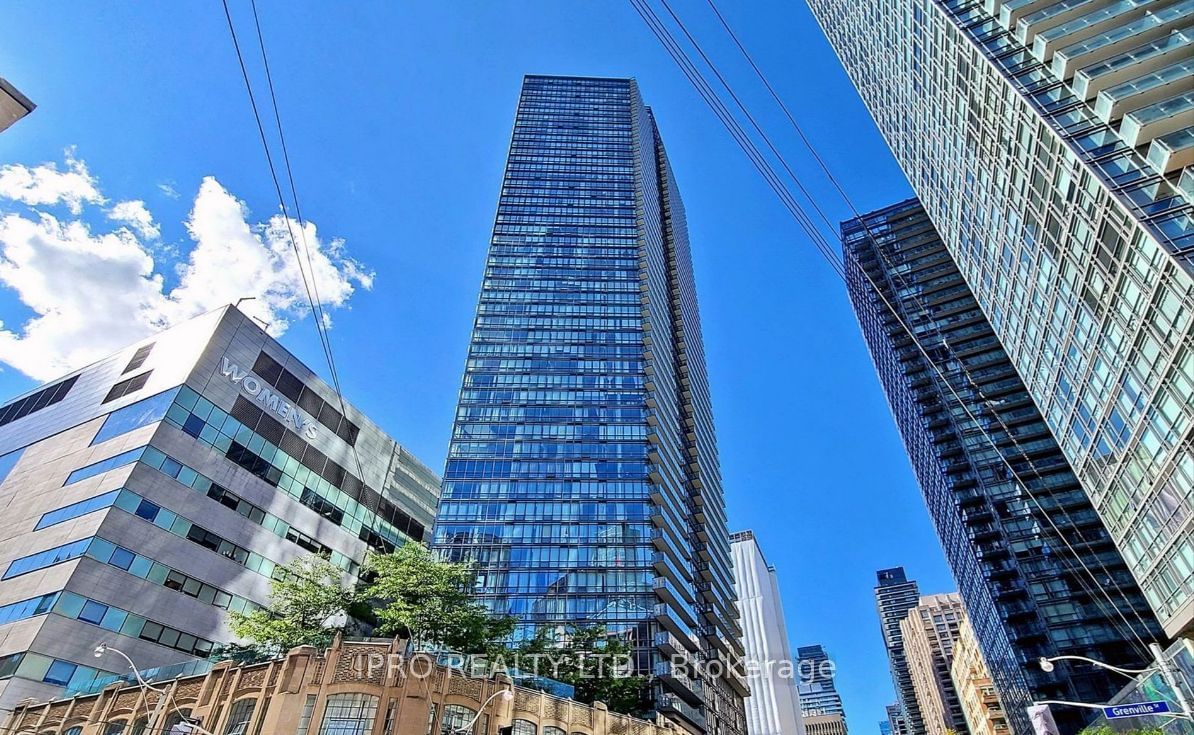 832 Bay St, unit 1405 for rent