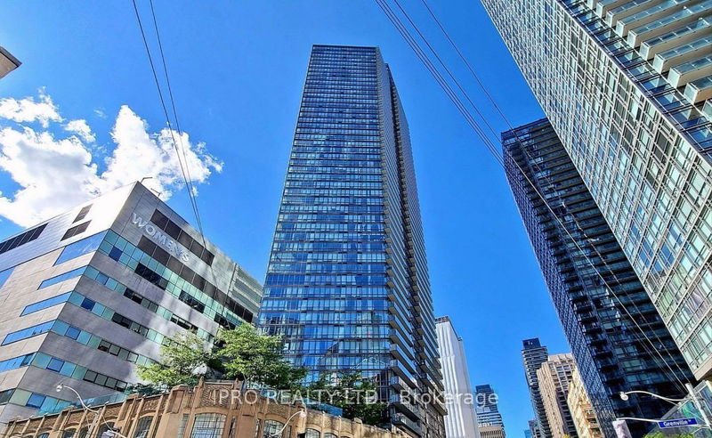 832 Bay St, unit 1405 for rent