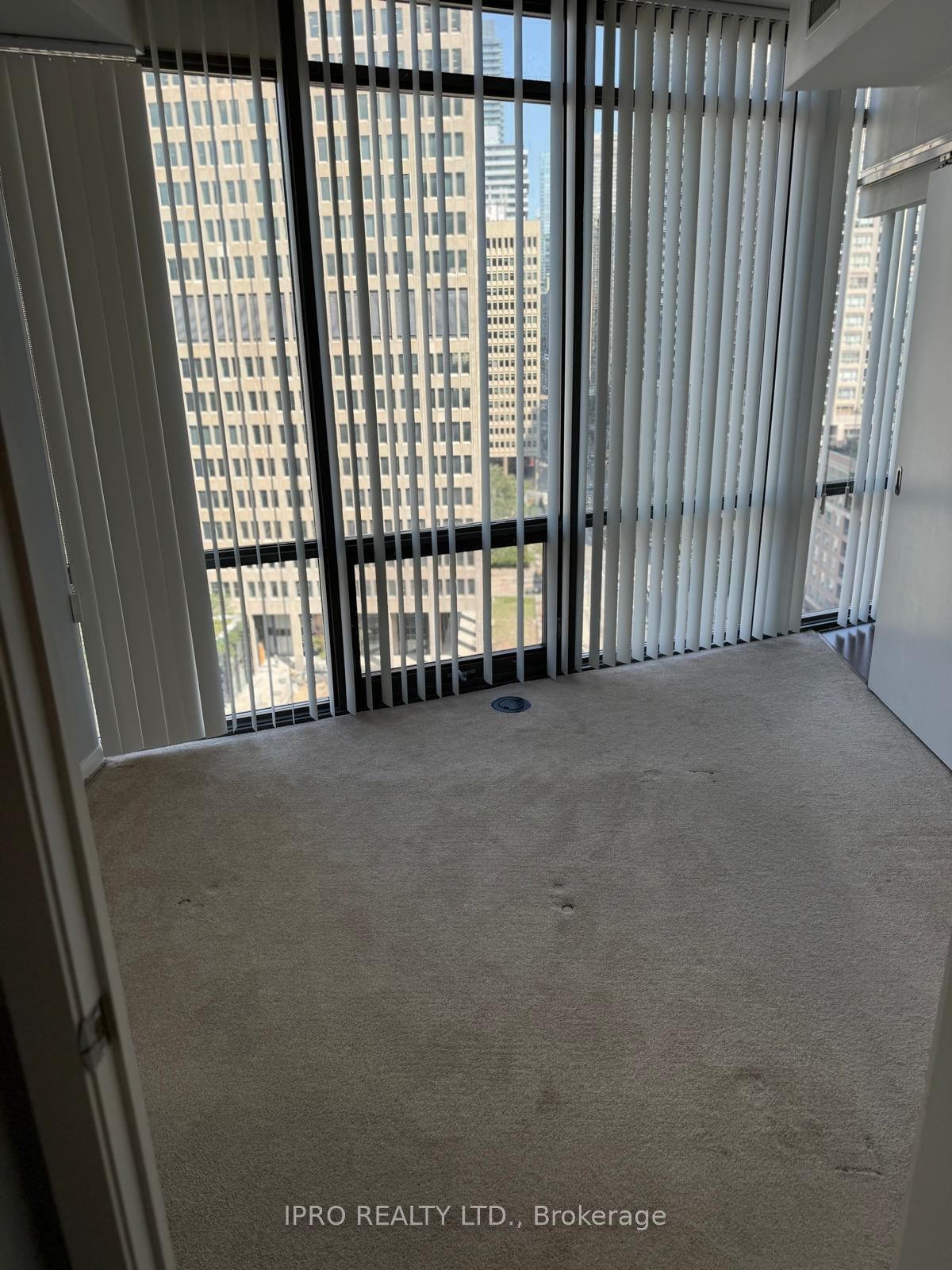 832 Bay St, unit 1405 for rent