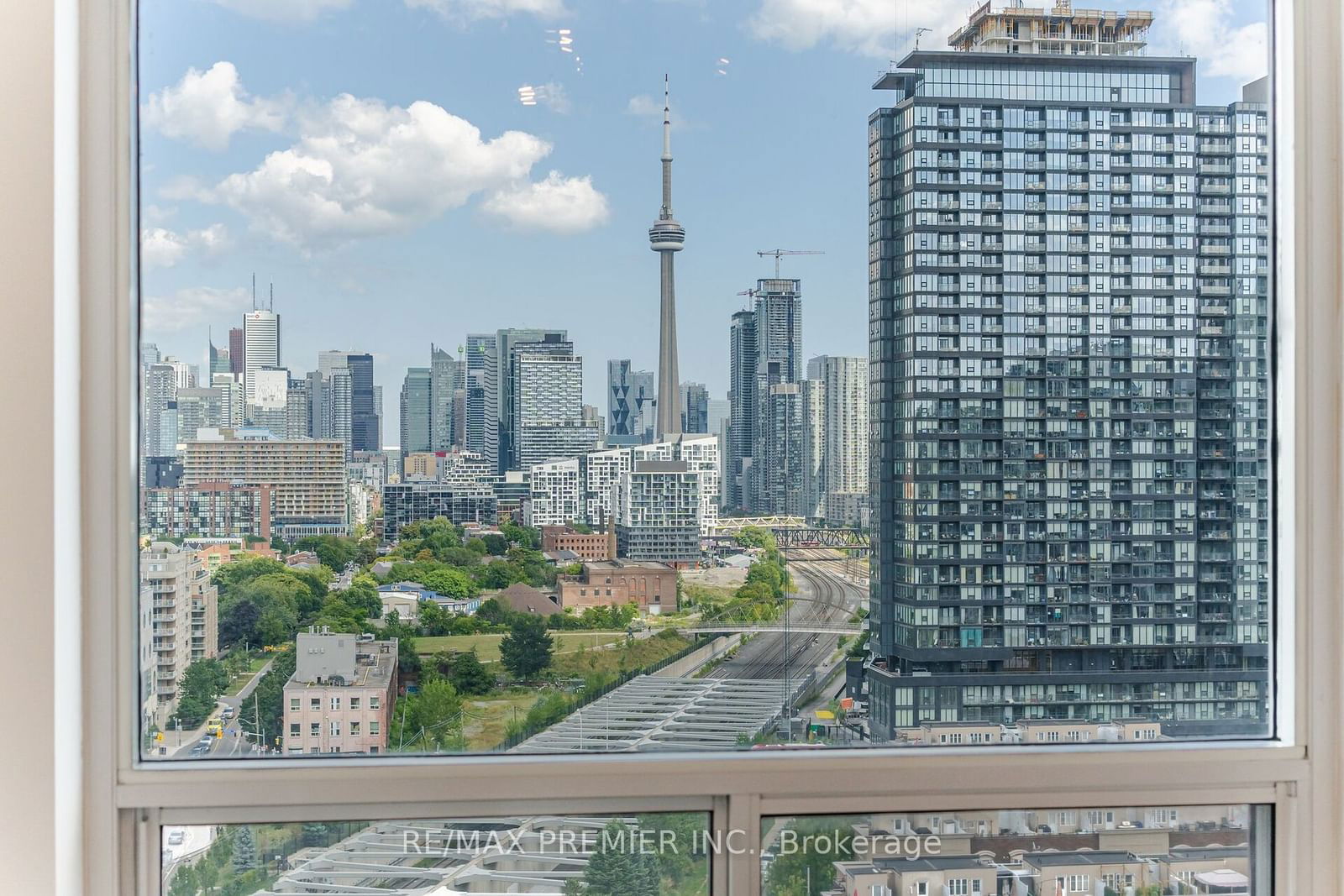 Zip Condos, West End, Toronto