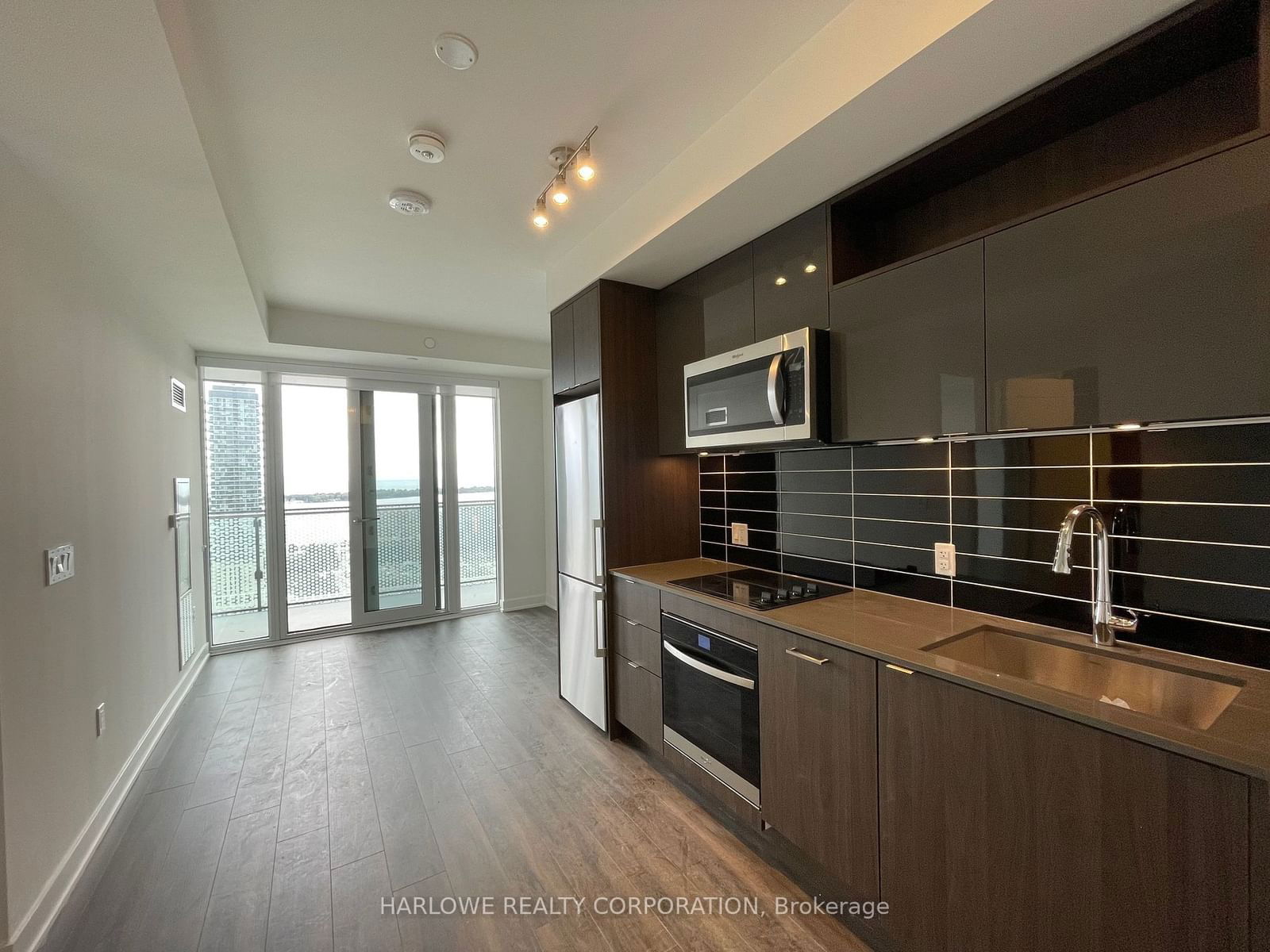 135 Lower Sherbourne St, unit 2726 W for rent