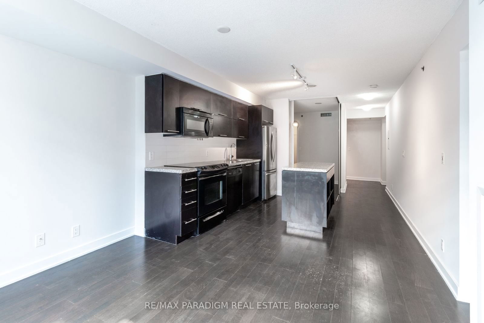 21 Nelson St, unit 416 for rent