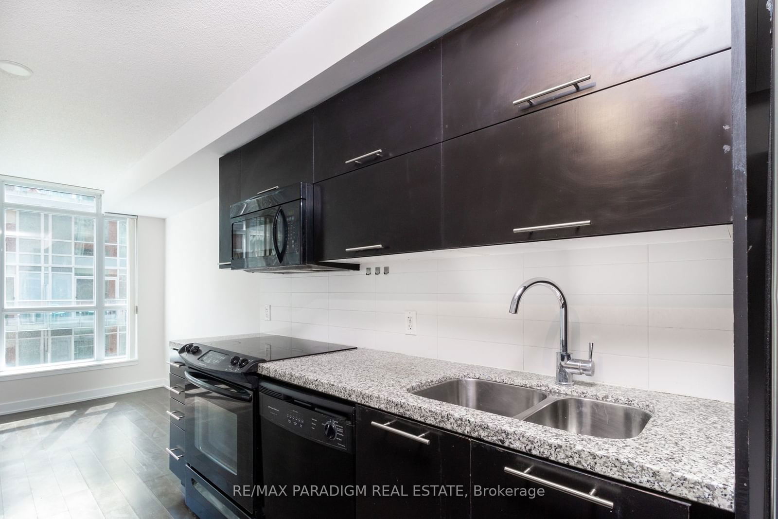 21 Nelson St, unit 416 for rent