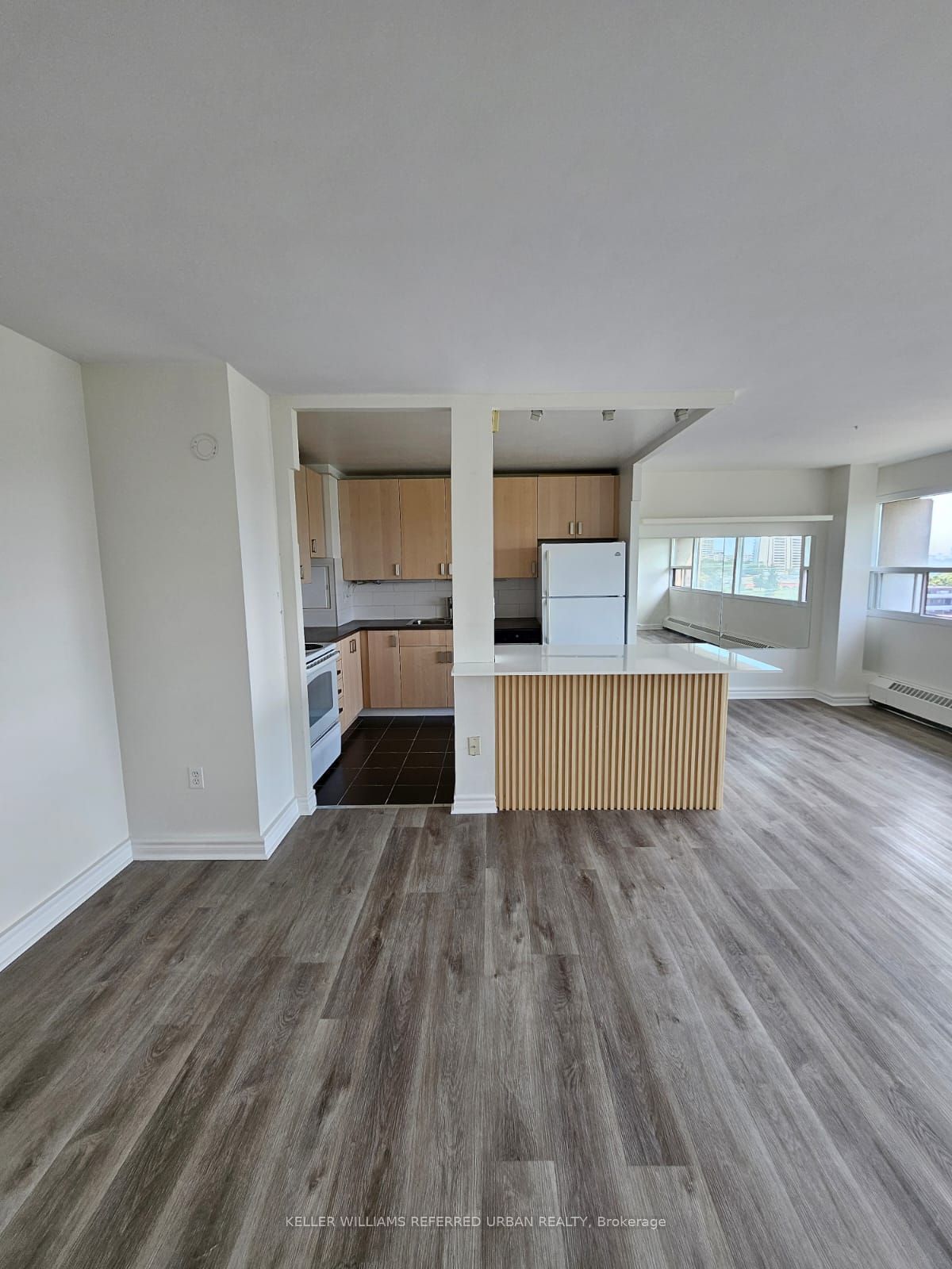 100 Leeward Glwy, unit 908 for rent