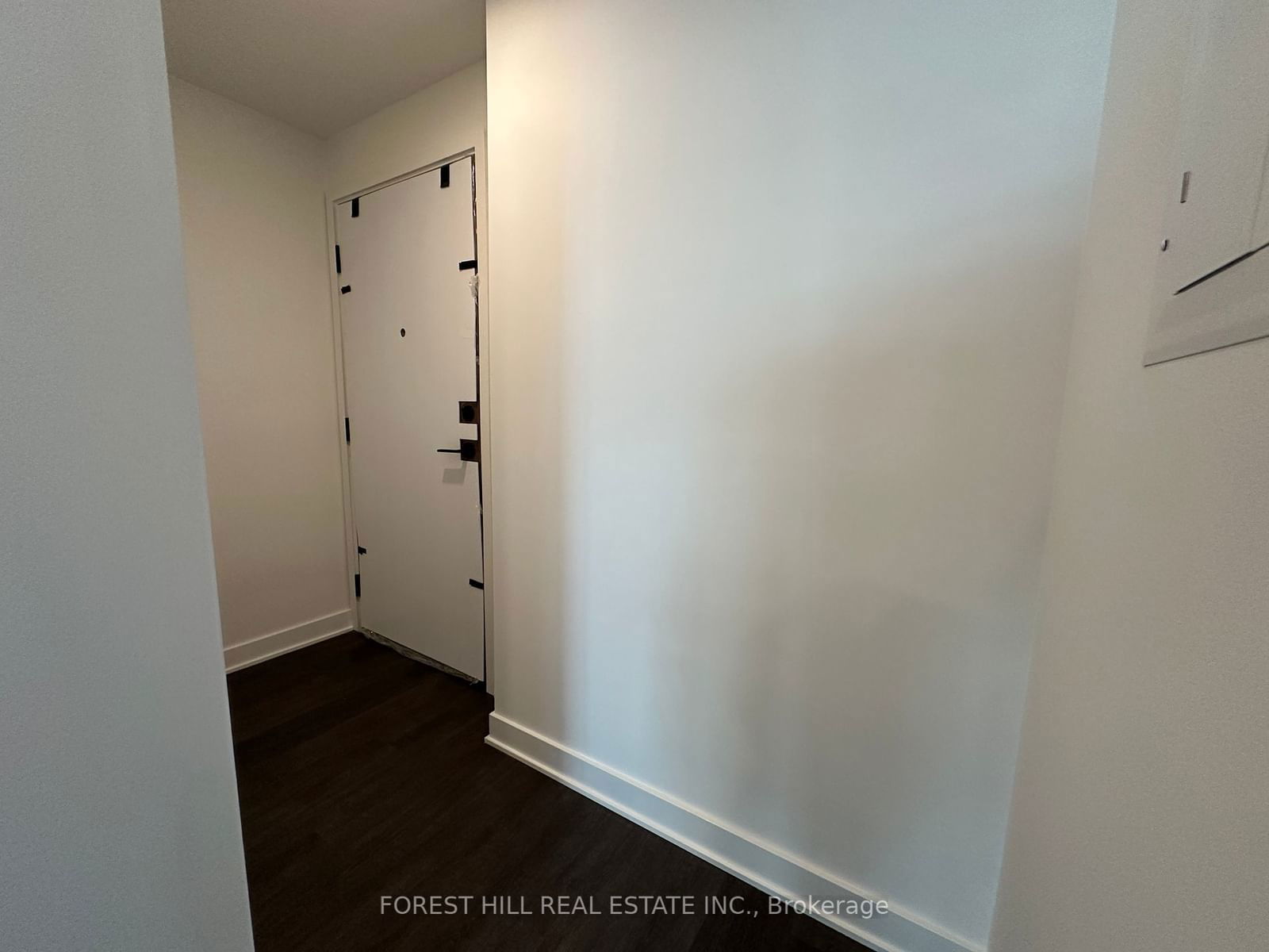 55 Charles St E, unit 4409 for rent