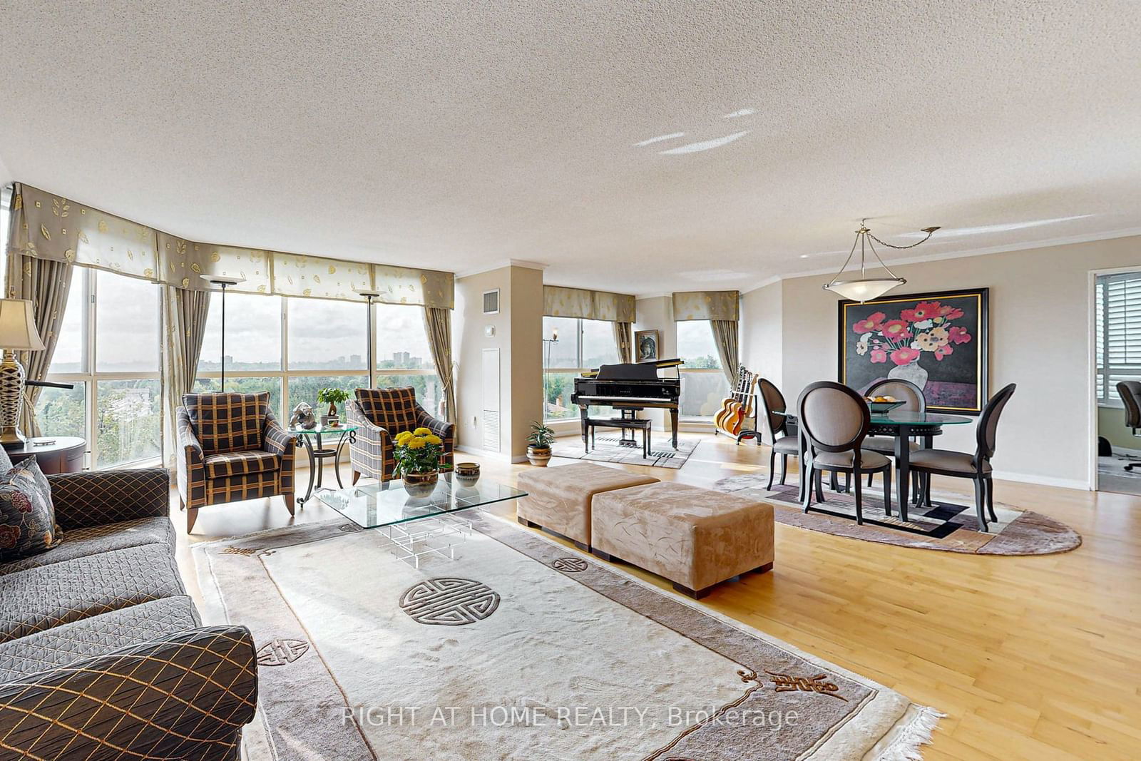 5444 Yonge St, unit 708 for sale