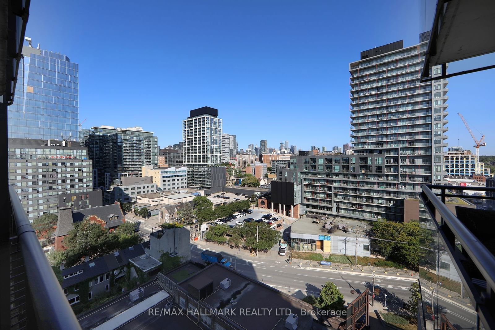 318 King St E, unit 1104 for sale