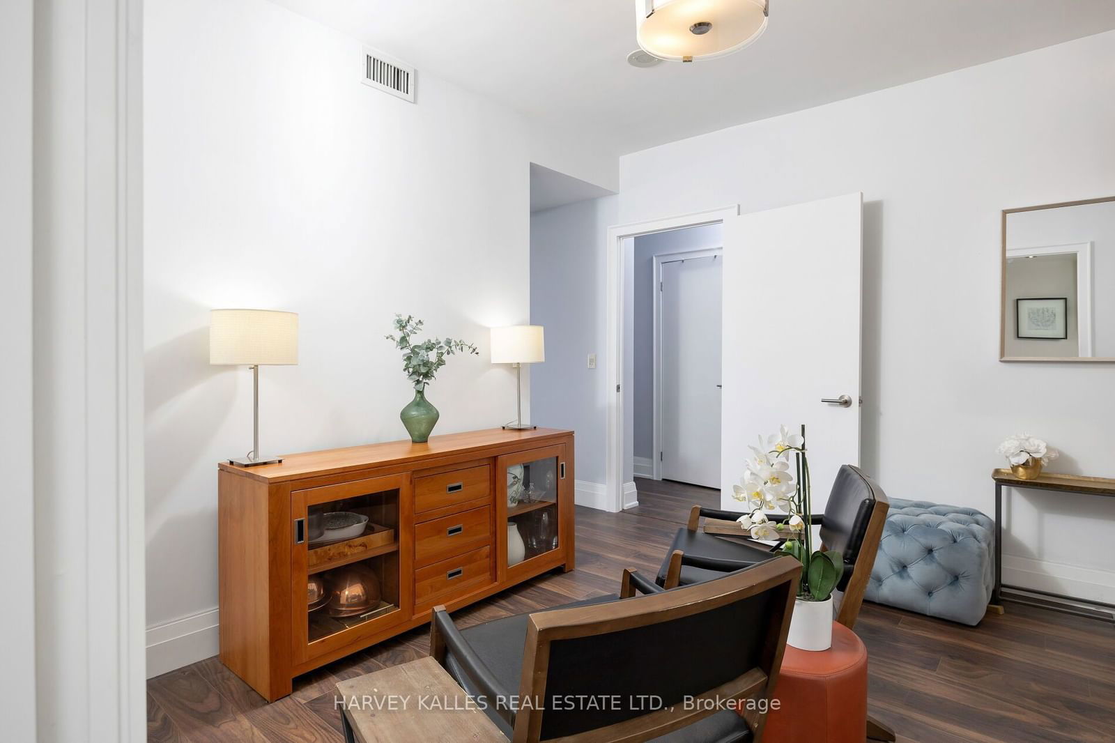 168 King St E, unit 1505 for sale