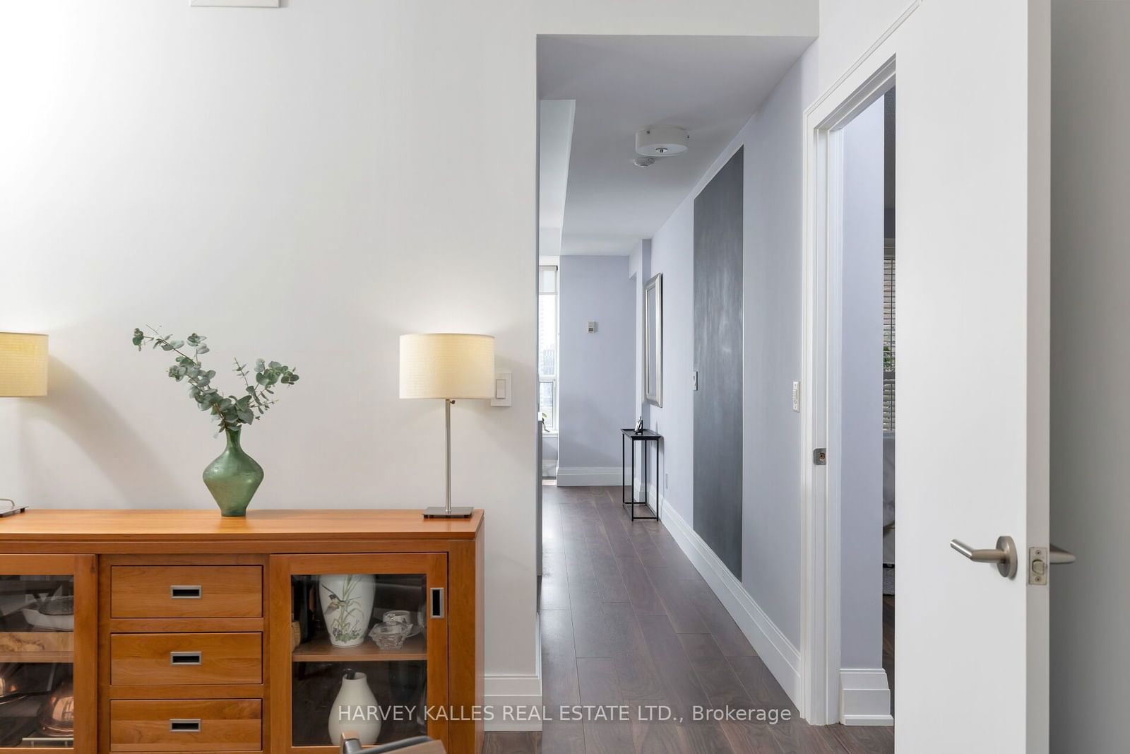 168 King St E, unit 1505 for sale