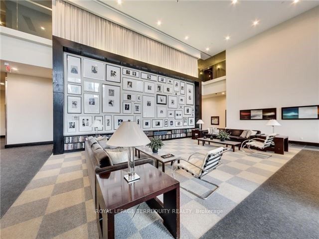 438 King St W, unit 602 for sale