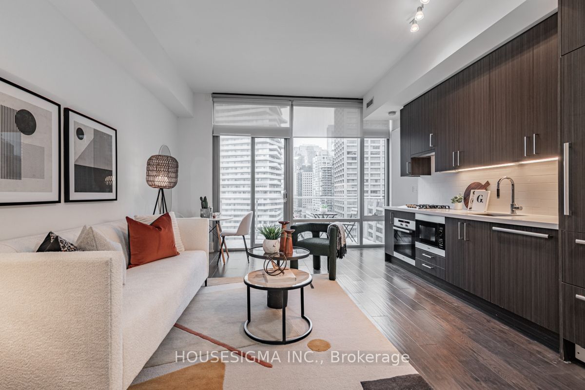 39 Queens Quay E, unit 1039 for sale