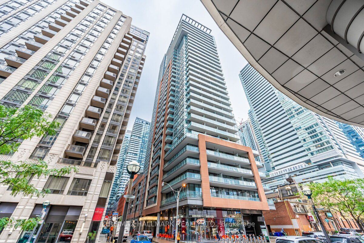 8 Mercer St, unit 901 for sale