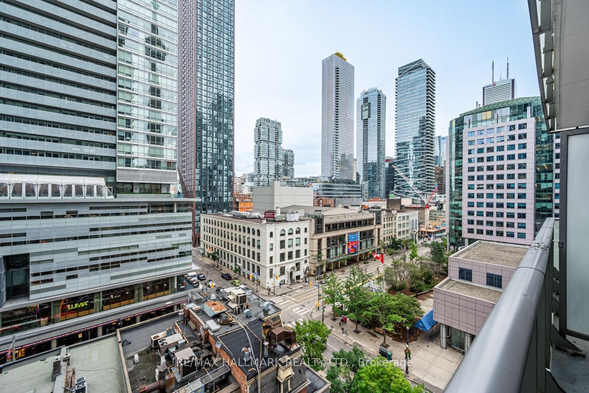 8 Mercer St, unit 901 for sale