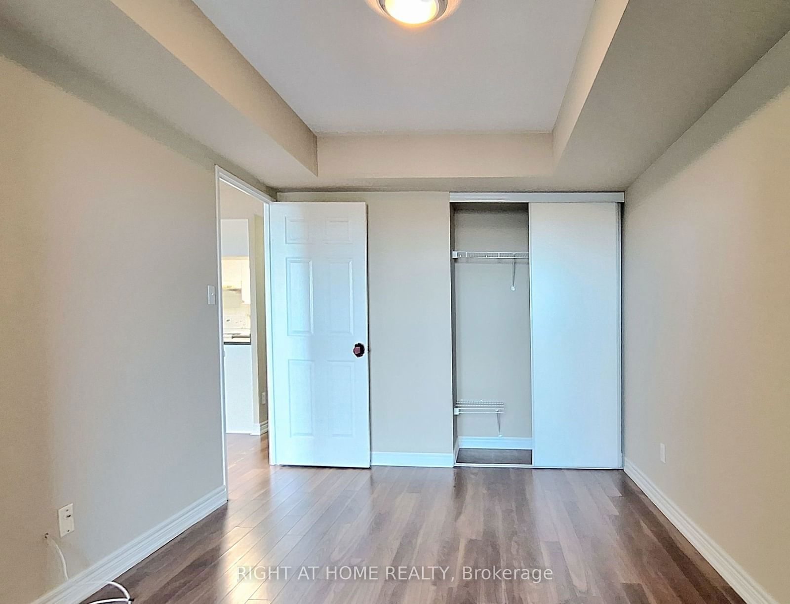 28 Empress Ave, unit 2106 for rent