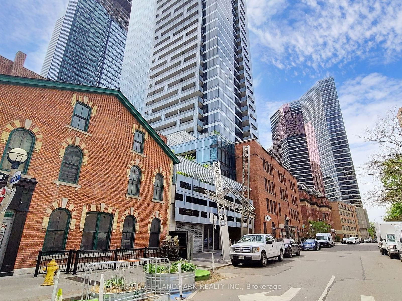 5 St Joseph St, unit 3102 for sale