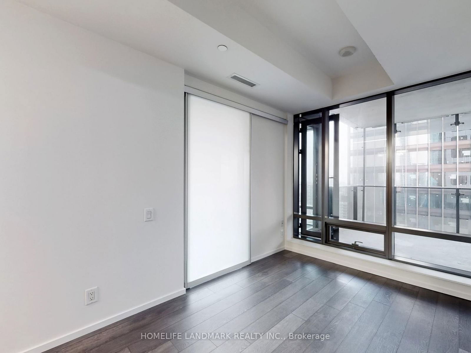 5 St Joseph St, unit 3102 for sale