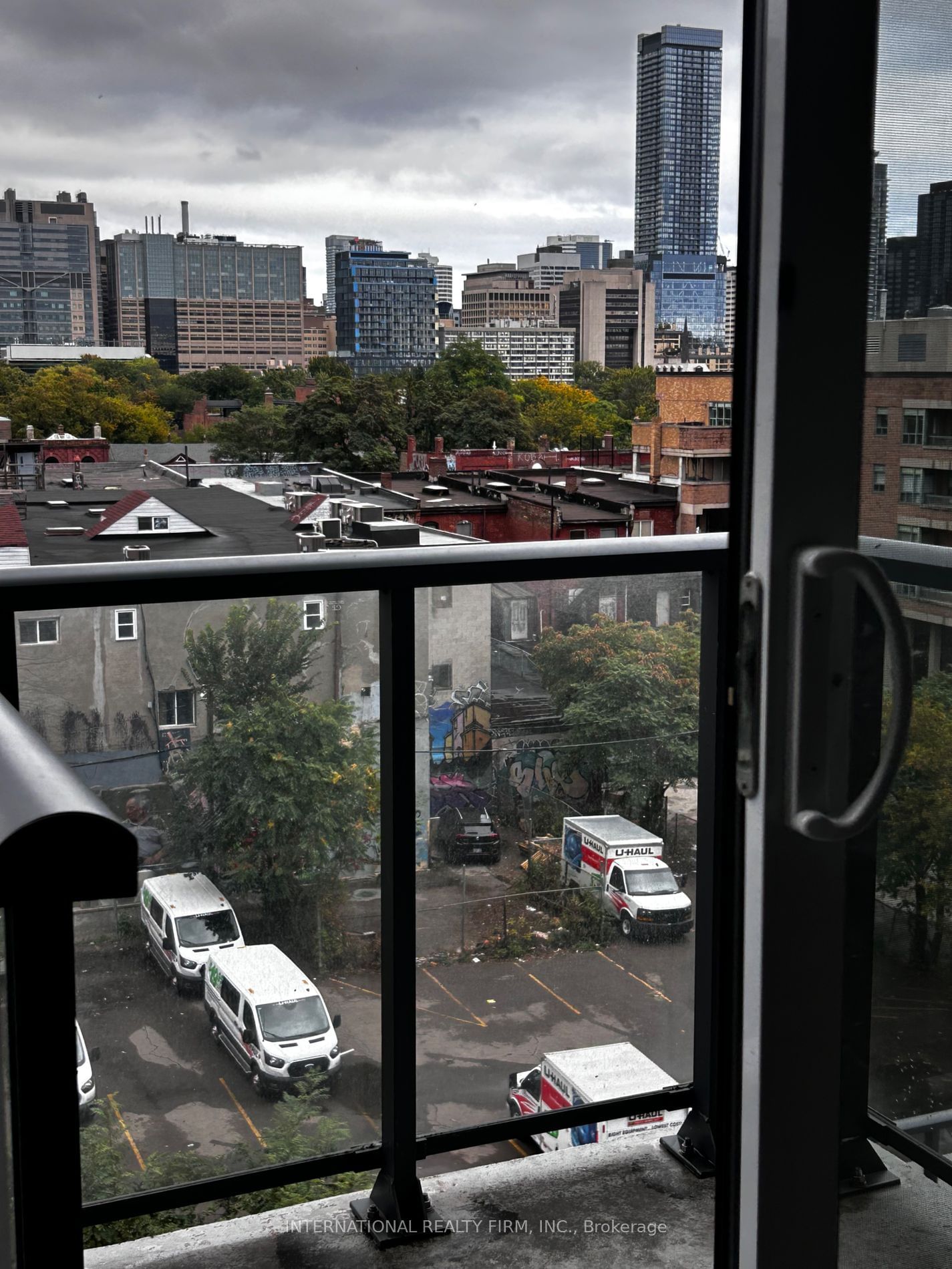 The College Condo at Spadina, Downtown, Toronto