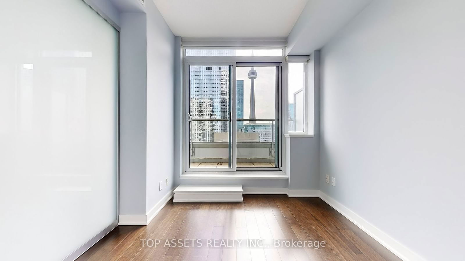 30 Nelson St, unit 1704 for sale