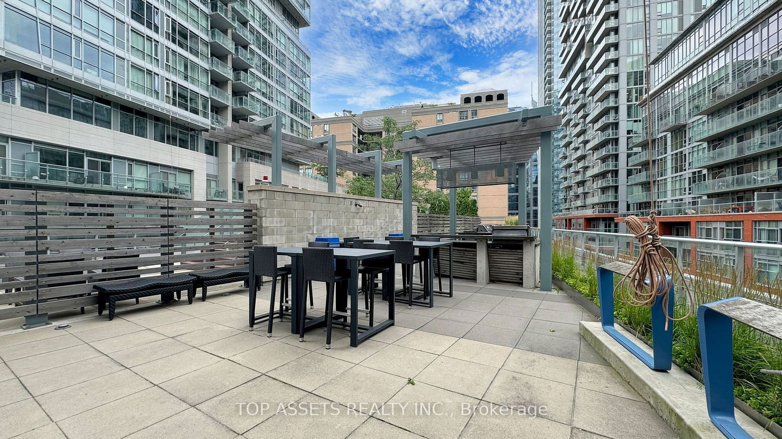 30 Nelson St, unit 1704 for sale