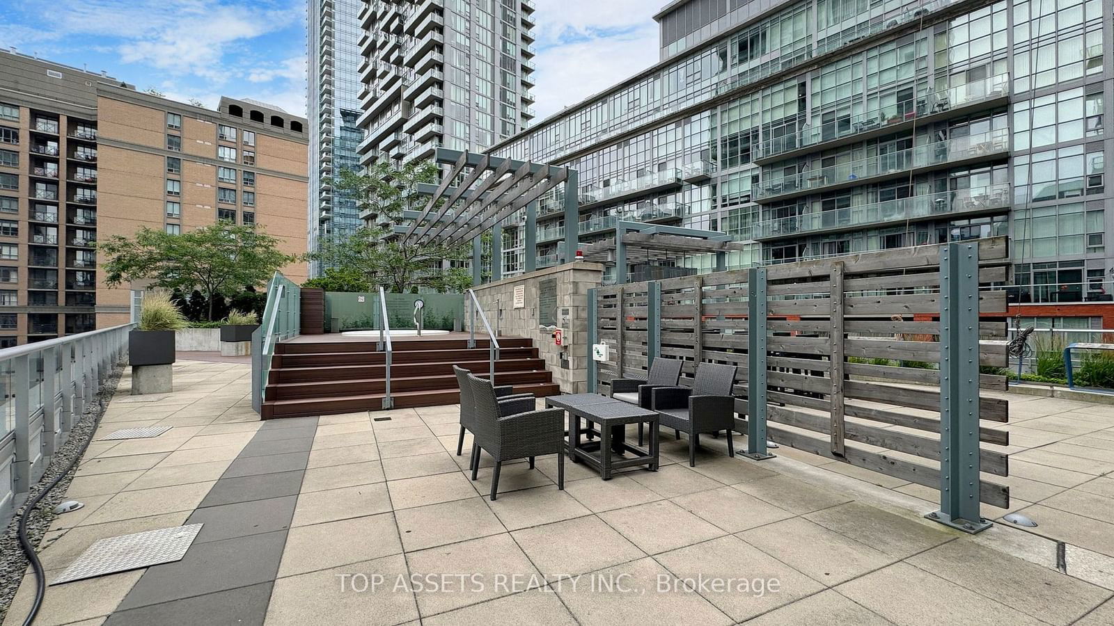 30 Nelson St, unit 1704 for sale