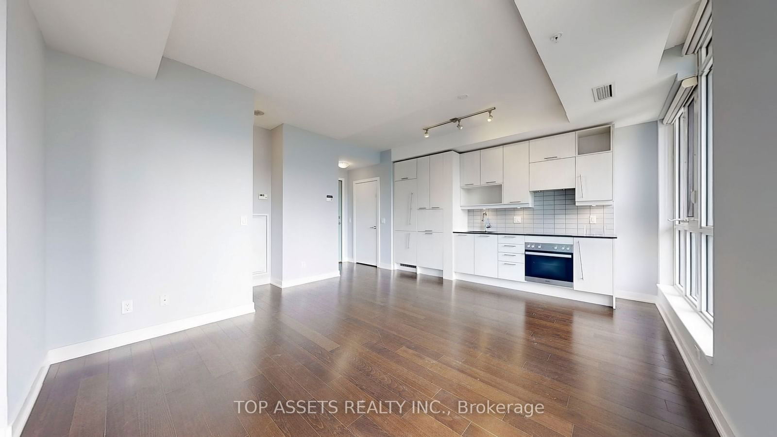 30 Nelson St, unit 1704 for sale