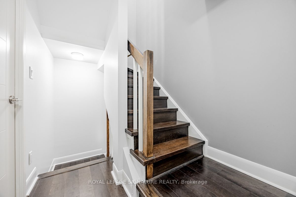 The Central Townhouses, Downtown, Toronto