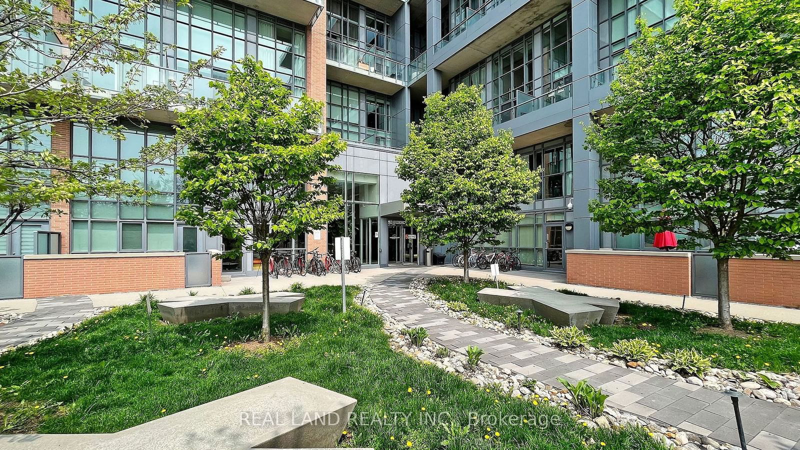 5 Hanna Ave, unit 346 for sale