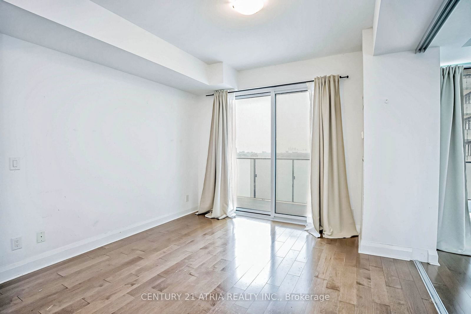 1080 Bay St, unit 2605 for rent