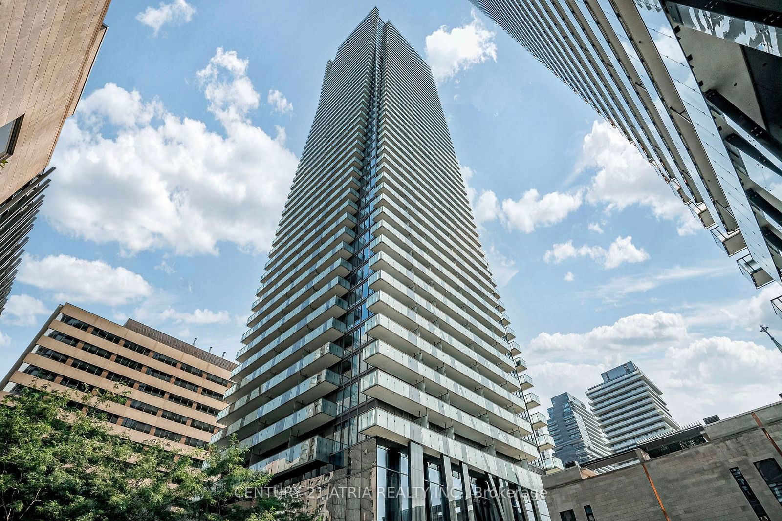 1080 Bay St, unit 2605 for rent