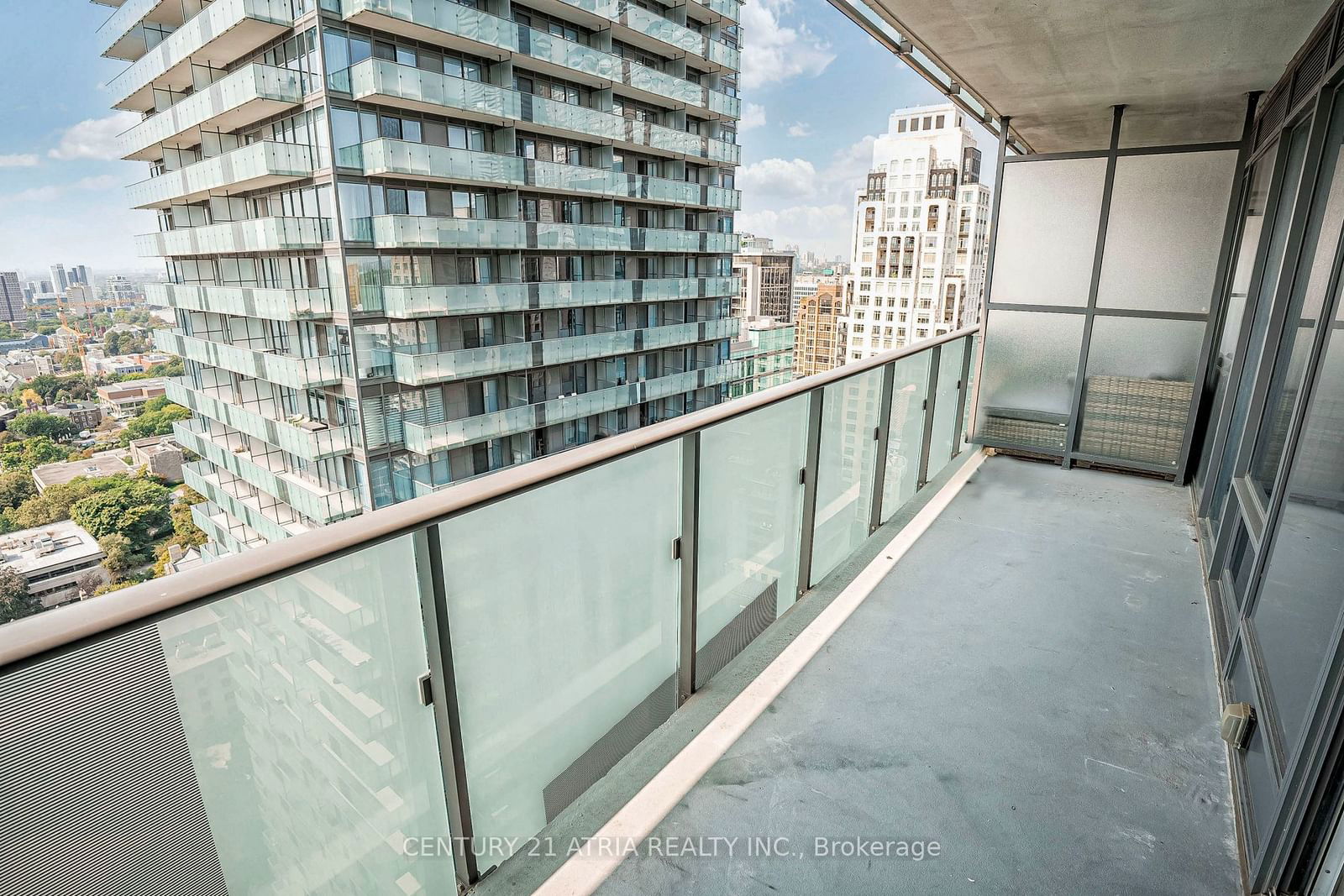 1080 Bay St, unit 2605 for rent