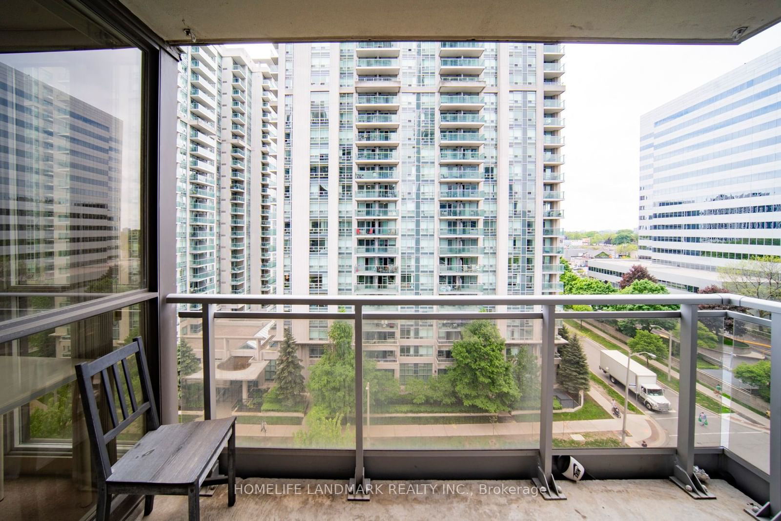 23 Sheppard Ave E, unit 910 for sale